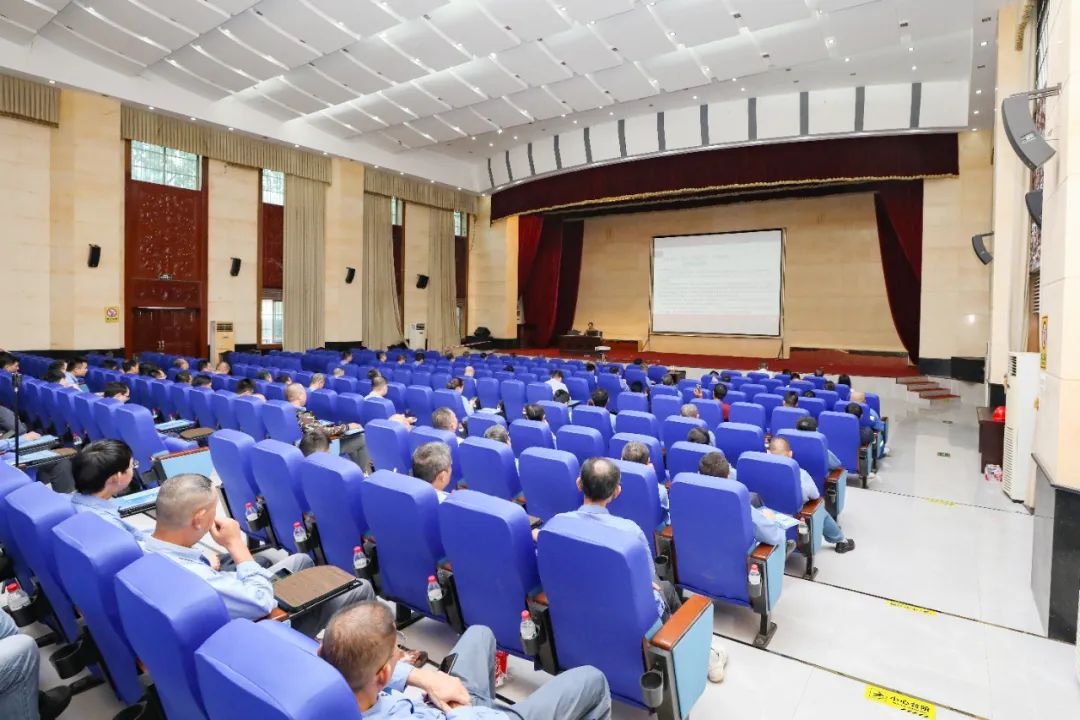 夯实安全生产根基 MILE·米乐（集团）官方网站-HOME
MILE·米乐（集团）官方网站-HOME举办安全生产知识培训班